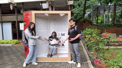 Attending “Sampul Manusia”: An Exhibition of Book Design and Arts